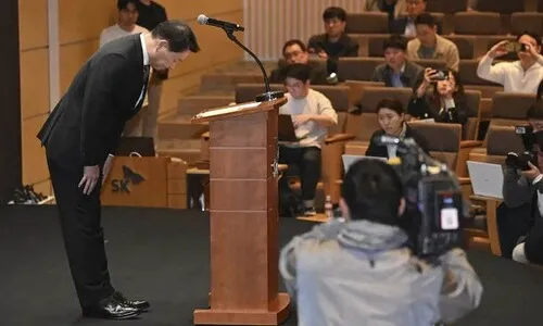 “유심 피해 배상하라” SKT 이용자 18만명 넘어…소송 본격화