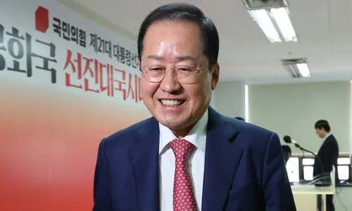 30년 전 회고하는 홍준표 “노무현 따라 꼬마 민주당 갔더라면…”