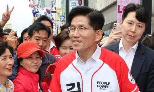 김문수 “삼성 반도체 단지, 지티엑스 다 내 업적”…경기도 공략