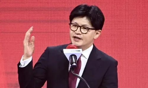 윤석열 탈당에 한동훈 “다음주부터 현장서 국민과 만나겠다”