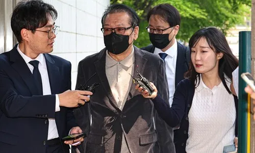 검찰, ‘김건희 다이아 목걸이 의혹’ 건진법사 재소환