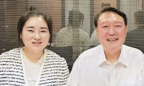 윤석열 가고 ‘윤버지’ 김계리 국힘 입당…“지금은 김문수가 주인공”