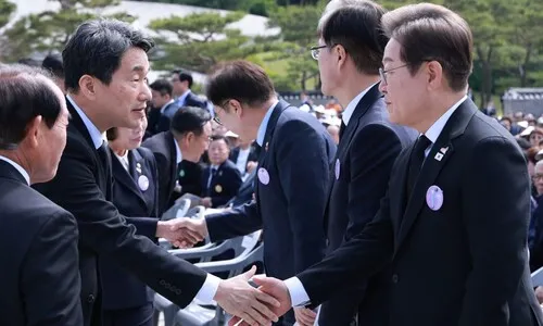 이주호 “오월 정신 끊임없이 되살려 국민통합 길 열어야”
