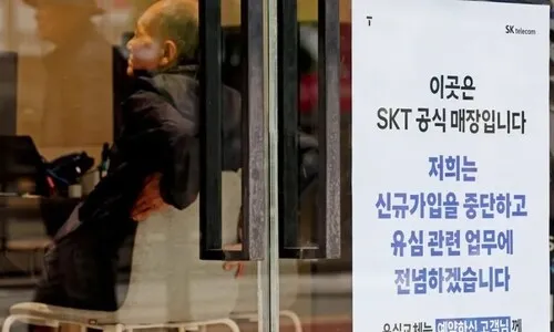 SKT 3년 전부터 해킹당해…이용자들 “더는 못 믿어” 불안 증폭