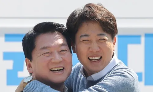 이준석-안철수, 9년 앙숙에서 ‘학식 메이트’ 되기까지