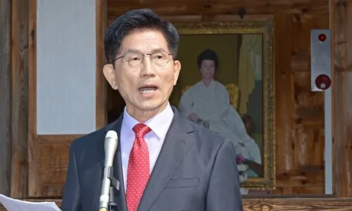 김문수에 날아든 부정선거 음모론 청구서…‘지지층 사전투표’ 16% 그쳐