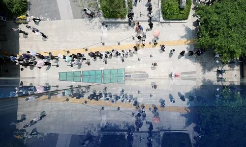대선 후보 공약이나 추경만큼 중장기 재정 전략에 관심을 가져야