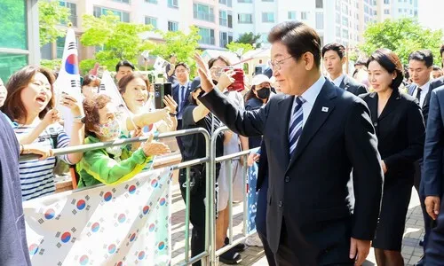“모두의 대통령 되겠다”…이 대통령 ‘국민께 드리는 말씀’<font color="#00b8b1"> [전문]</font>