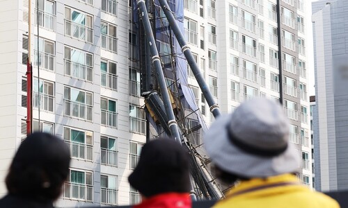 “지진 난 줄” 용인 아파트 덮친 70t 천공기…주민 156명 대피