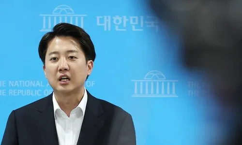‘이준석 의원직 제명’ 이틀새 15만명 청원 동의…국회 심사 수순