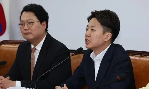 ‘이준석 제명’ 청원 나흘 만에 38만명 돌파…조만간 국회 심사
