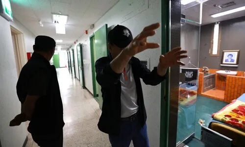 남영동 찾은 납북 어부들 “차라리 죽여달라는 절규, 우리뿐이었겠나”