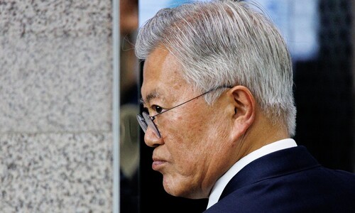 사위가 받은 월급이 뇌물? 검-문, 법정 공방 예고