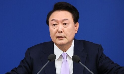 “윤석열 대통령실, 탈레반 수준” 외신도 경악한 ‘사전검열’