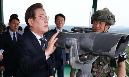 이 대통령 “남북 대화채널 조속 복구…상생하는 미래 열어야”