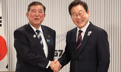 이 대통령 “앞마당 같이 쓰는 이웃” 이시바 “양국 협력 공조 기대”