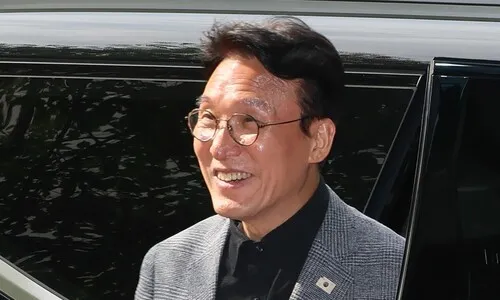 “전처 불러야” “윤석열·한덕수 불러야”…김민석 청문회 증인 기싸움