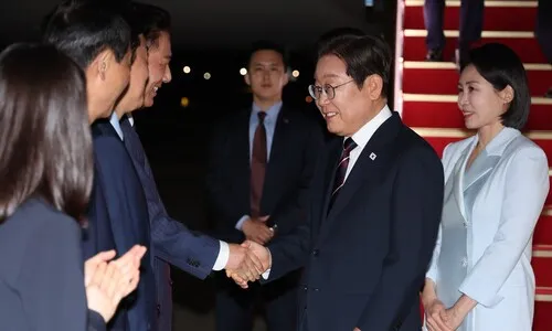 이 대통령, 1박3일 G7 출장 마치고 귀국…“국격 회복의 시작”