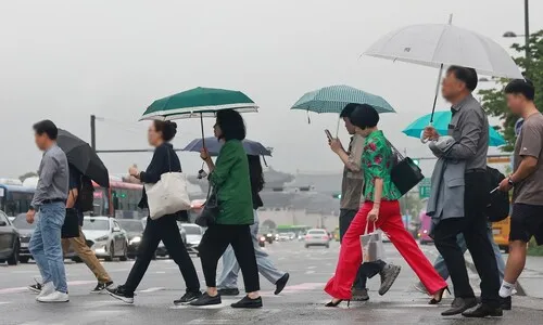 장마 요란하게 시작…오후부터 천둥·번개 동반 국지성 호우