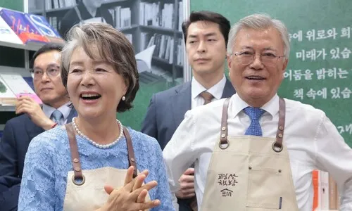 김정숙 여사 “소리치고 싶어요!”…극우 소음집회 아직 그대로라니