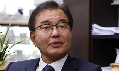<font color="#FF4000">[단독] </font>이명현 채상병 특검, 국방차관 방문…파견인력 논의할 듯