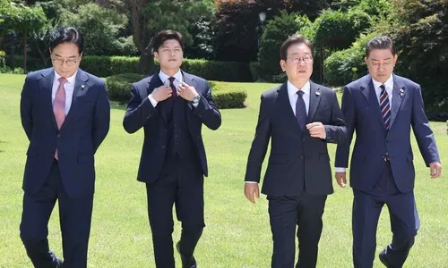 2년 협치 무시 ‘윤석열 여당’…임기 18일째 이 대통령에 ‘무더기 협치 요구’