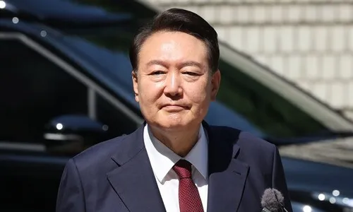 윤석열, ‘계엄 매뉴얼 어겼다’는 지적에 “실무자 얘기가 다 맞는 건 아니야”