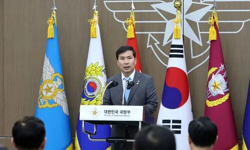 ‘제2계엄 거부’ 김선호 차관…“군 본연 역할 위해 꼭 정치적 중립 지켜야 ”