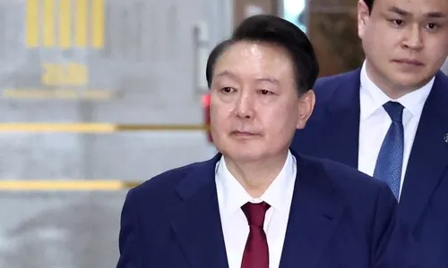 떼쓰는 윤석열, 특검팀 경찰에 ‘자격’ 트집…강제수사 자초하나