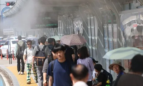 소나기에도 전국 ‘찜통더위’…낮 최고 35도, 밤엔 열대야