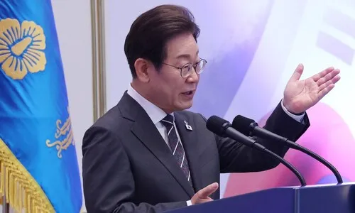 이 대통령, 7월3일 취임 한 달 기자회견 연다