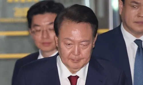 특검, 윤석열 오늘 불출석 땐 재소환…또 불응하면 ‘최후 조처’ 경고