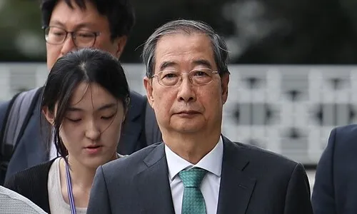 한덕수 겨눈 특검…윤석열 직권남용 피해자-내란범 ‘양립 가능’
