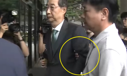 한덕수, 꼼짝없이 팔 붙잡혀 특검행…“대통령 꿈꿨다니 어이없어”