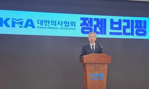 이 대통령 “의정 갈등 대화로 해결”…의협 “같은 인식” 화답