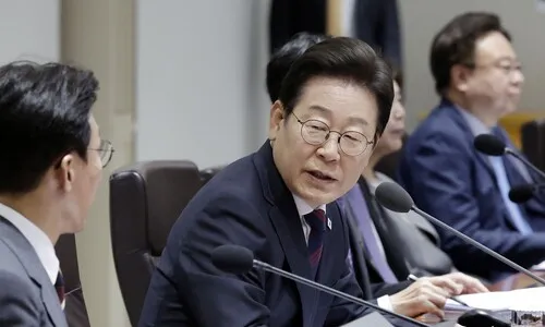 <font color="#FF4000">[단독]</font> ‘공영방송 사장추천위 100명 이상 구성’은 이 대통령 뜻
