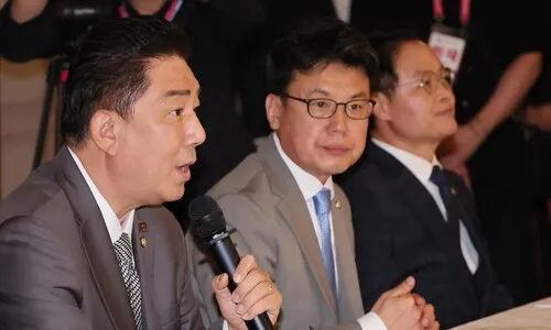 <font color="#FF4000">[속보]</font> 민주 “가공식품 가격인상률 최소화” 요청…정부 “적극 검토”