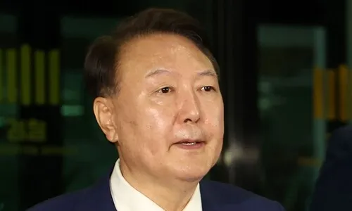 윤석열, 경호처에 “경찰 두려워할 거다, 총 보여줘라” 지시했다