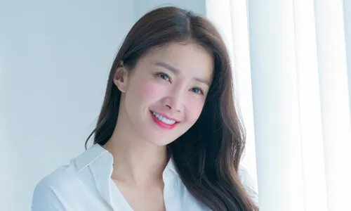 배우 이시영 “이혼 전 냉동해둔 배아로 임신, 온전히 제 결정”
