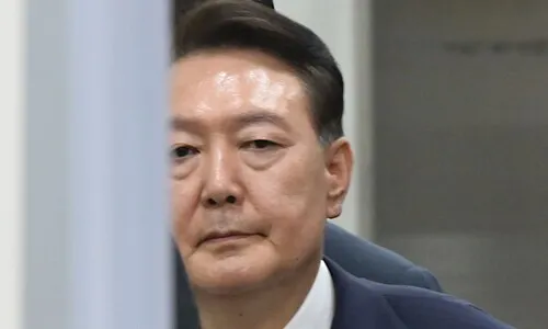 특검, 구치소서 버티는 윤석열에 “내일 출석 불응시 강제구인 검토”