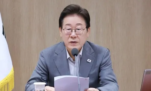 이 대통령 “의대생 복귀 다행…사회적 책임 깊이 생각해달라”