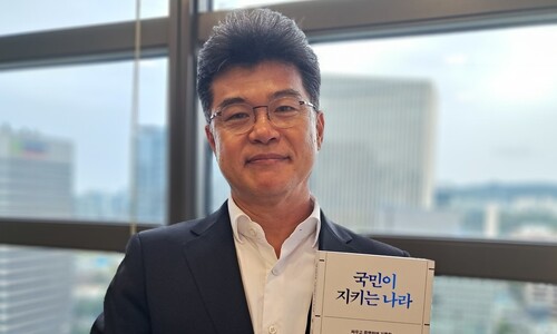 “내가 본 윤석열, 초라하고 허황”…탄핵심판장에 섰던 변호사의 기억