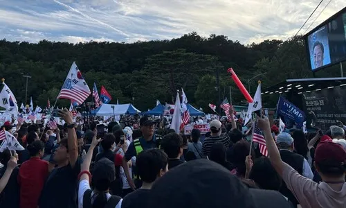 “중 공산당이 가짜 투표지로 한국 장악”…한국 온 ‘탄 교수’ 40분간 주장
