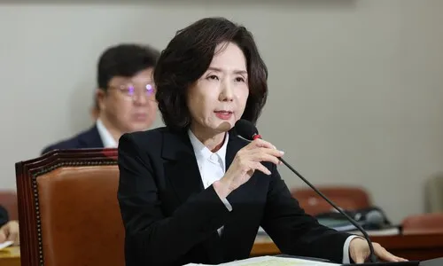 대통령실·여당서도…강선우·이진숙 ‘낙마 불가피’ 기류