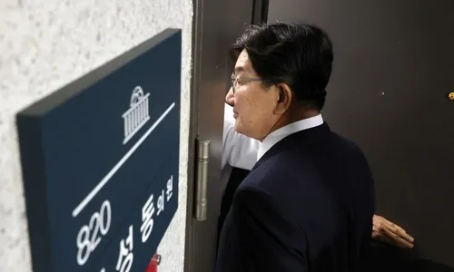 권성동, 김건희 특검 압수수색에 “난 깨끗…통일교 금품수수와 무관”