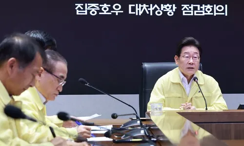이 대통령, ‘옹벽 붕괴’ 오산 시장에 “도로통제 왜 안 했나” 직접 물었다