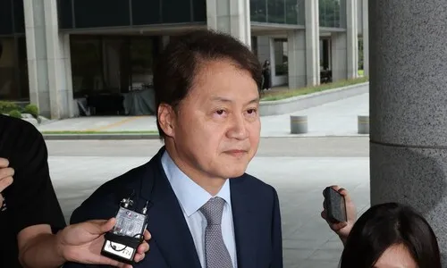 <font color="#FF4000">[단독]</font> 김주현, 계엄해제 당일 “총리 부서해야”…사후선포문 관련 수사