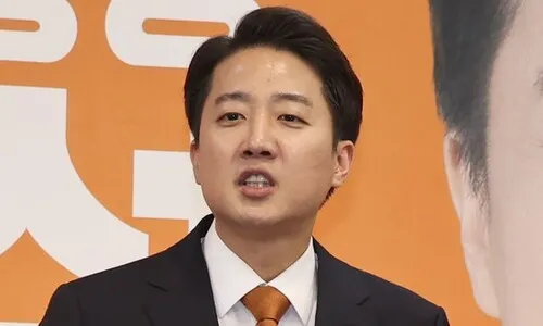 <font color="#FF4000">[속보]</font> 김건희 특검, 이준석 집 압수수색…‘공천개입’ 의혹 수사
