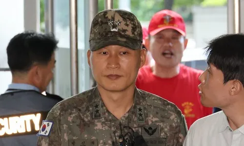 <font color="#FF4000">[속보]</font> 채 상병 특검, 이종섭 최측근 박진희 소환…수사 외압 조사