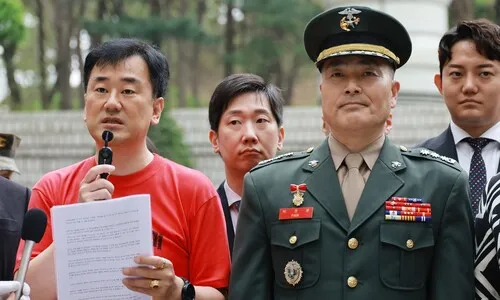 “박정훈 대령 홀로 두지 않겠다던 다짐, 결국 지켰네요”